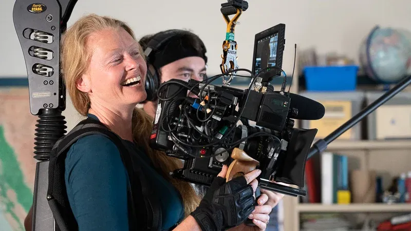 Behind the scenes photo 2