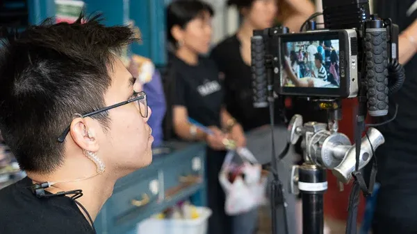 Behind the scenes photo 9