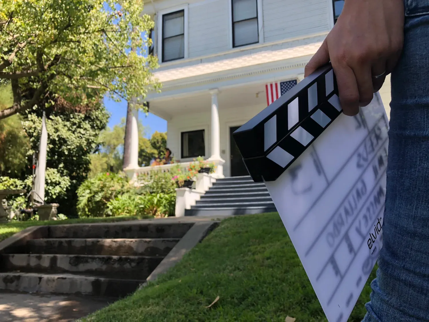 Behind the scenes photo 26