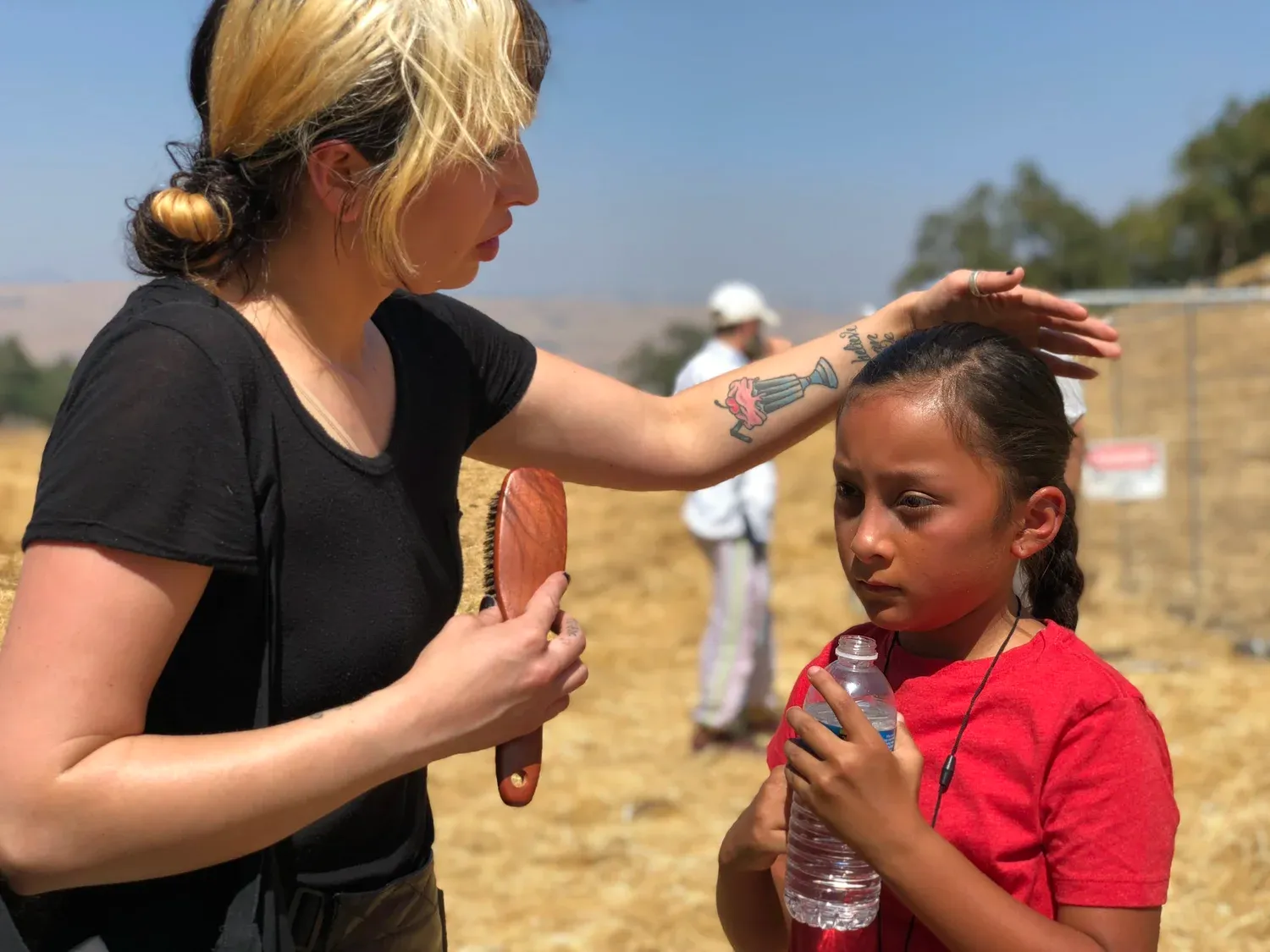 Behind the scenes photo 31